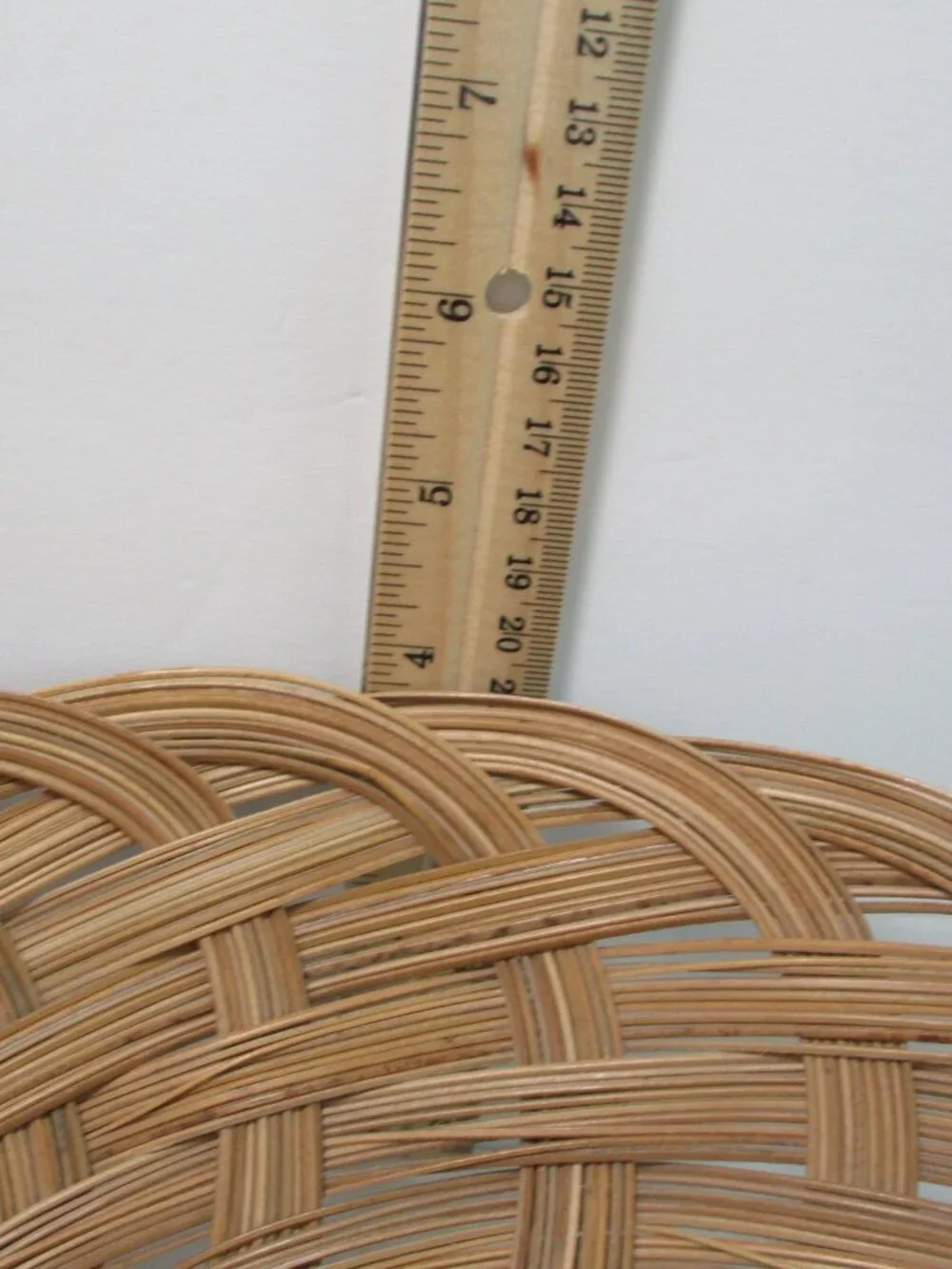 Scallop Weave Wicker Basket Round 13.5in Storage Wall Decor Rattan Woven Boho